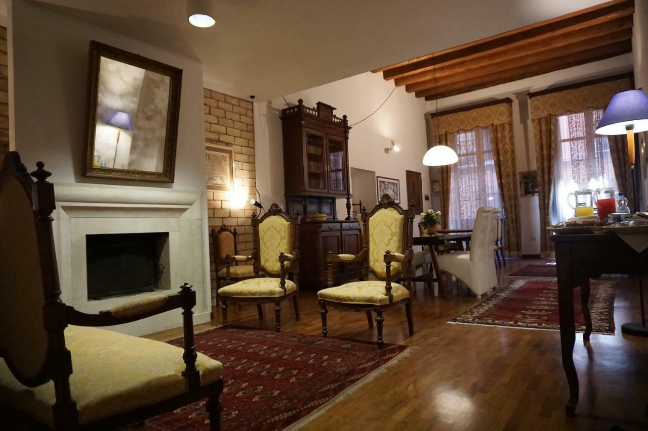 Palazzo Fulgher Gasthuis *